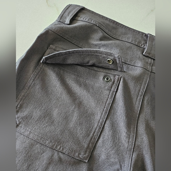 Lululemon Cadence Commute Shorts Men's Sz 34 Gray Athletic - Picture 11 of 16